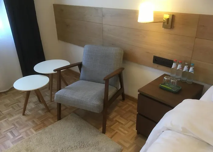 Dharma Hotel Florennes